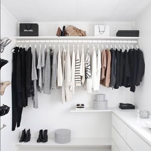 Meet your Posher, Abigail